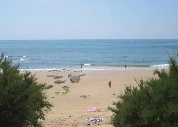 Studio Equipe Moderne A Deux Pas De La Plage